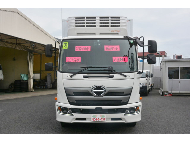 中古車 日野 レンジャー 冷蔵冷凍車 4t 標準幅 寝台 低温 格納ゲート の中古車詳細 26 700km ホワイト 埼玉県 978万円 中古車情報 中古車検索なら 車選びドットコム 車選び Com