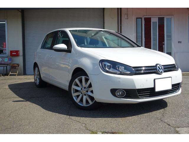 中古車 フォルクスワーゲン ゴルフ Tsi ハイライン 5名 の中古車詳細 54 000km ホワイト 富山県 38万円 中古車情報 中古車検索なら 車選びドットコム 車選び Com