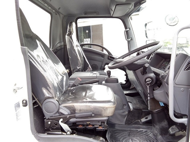 中古車 いすゞ フォワード ミキサー車 自動ホッパー 油圧シュート の中古車詳細 34 341km ホワイト 兵庫県 569 8万円 中古 車情報 中古車検索なら 車選びドットコム 車選び Com