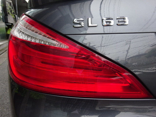 中古車 メルセデス ベンツ その他 Slクラス の中古車詳細 87 225km グレー 京都府 700万円 中古車情報 中古車検索なら 車 選びドットコム 車選び Com