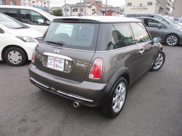 中古車 Bmw ミニ クーパー パークレーン 禁煙 Cd レザー Sヒーター Etc の中古車詳細 62 624km シルバー 愛知県 Sold Out 中古車情報 中古車検索なら 車選びドットコム 車選び Com