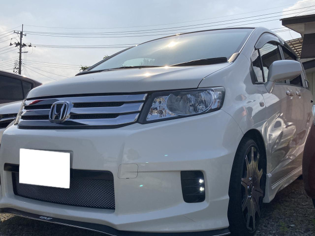 中古車 ホンダ フリードスパイク 1 5 G エアロ 柿本マフラー の中古車詳細 103 042km ホワイト 福島県 37万円 中古車 情報 中古車検索なら 車選びドットコム 車選び Com