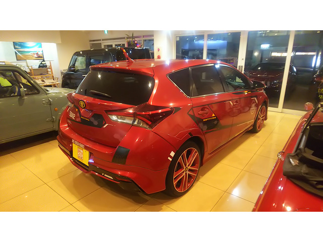 中古車 トヨタ オーリス 1 2 1t シャア専用オーリスii 300台限定車 専用シート 9型ナビ他 の中古車詳細 23 415km レッドマイカメタリック 神奈川県 385万円 中古車情報 中古車検索なら 車選びドットコム 車選び Com