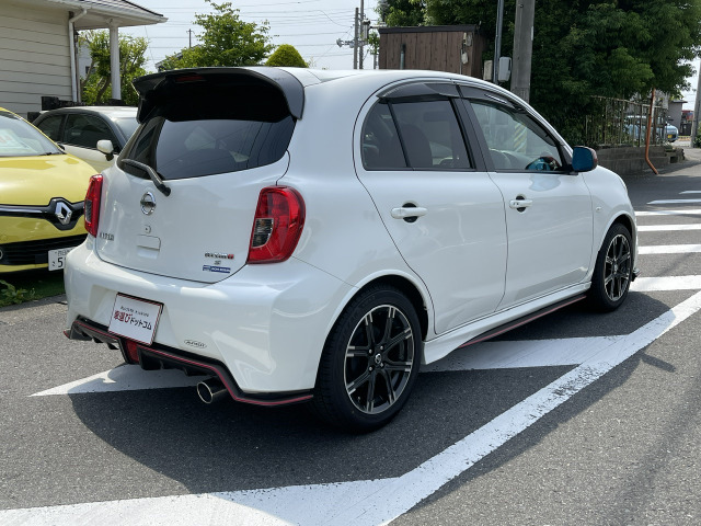 中古車 日産 マーチ 1 5 Nismo S 30th 26台限定 30周年特別仕様車 の中古車詳細 102 000km ニスモチャンピオンホワイト 三重県 Sold Out 中古車情報 中古車検索なら 車選びドットコム 車選び Com