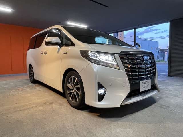 中古車 トヨタ アルファード ハイブリッド 2 5 G Fパッケージ 4wd の中古車詳細 62 000km 真珠白 北海道 375万円 中古車情報 中古車検索なら 車選びドットコム 車選び Com