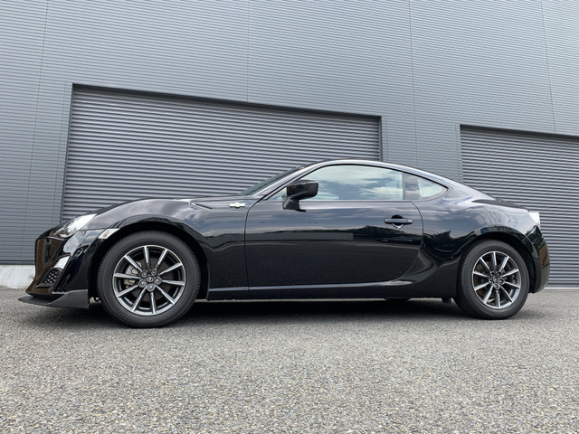 中古車 トヨタ 86 2 0 G 人気のトヨタ86入荷しました の中古車詳細 119 600km ブラック 東京都 118 9万円 中古車情報 中古車検索なら 車選びドットコム 車選び Com