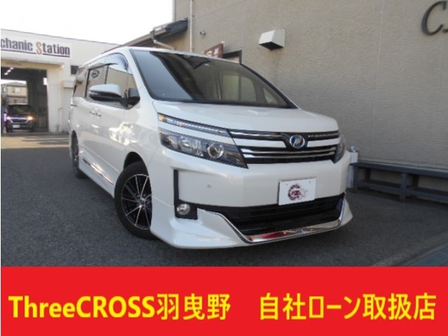 中古車 トヨタ ヴォクシー ハイブリッド V の中古車詳細 52 000km 真珠 大阪府 9万円 中古車情報 中古車検索なら 車 選びドットコム 車選び Com