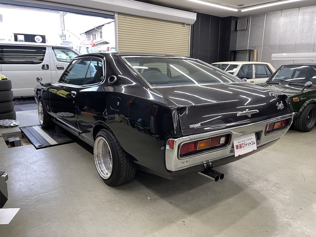 中古車 日産 ローレル 00 Sgx 5速mt 15アルミ の中古車詳細 39 700km ブラウン 三重県 970万円 中古車情報 中古車検索なら 車選びドットコム 車選び Com