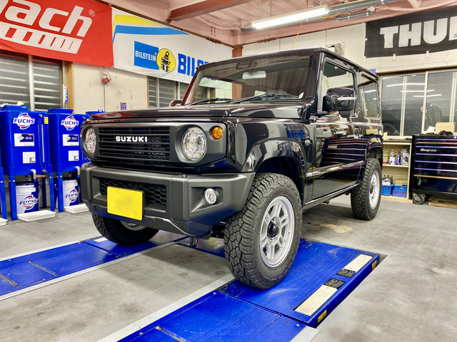 中古車 スズキ ジムニー Xc 4wd 届出済未使用車 の中古車詳細 登録済未使用車 90km走行 ブラック 福岡県 248万円 中古車情報 中古車検索なら 車選びドットコム 車選び Com