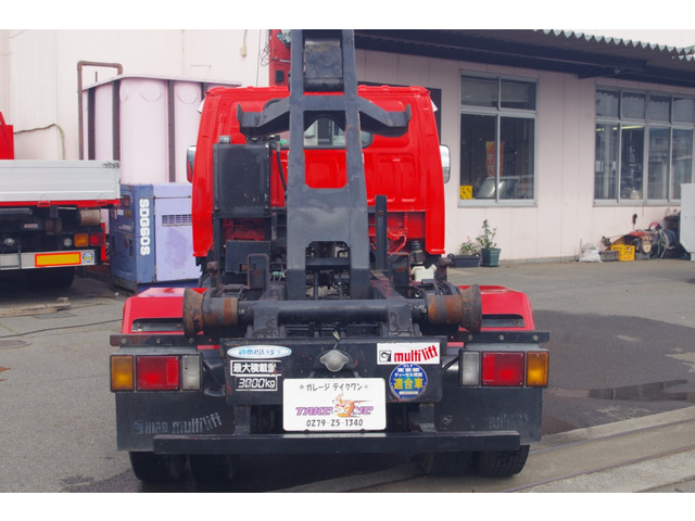 中古車 いすゞ エルフ 脱着装置付コンテナ専用車 アームロール の中古車詳細 74 319km レッド 群馬県 240万円 中古車 情報 中古車検索なら 車選びドットコム 車選び Com