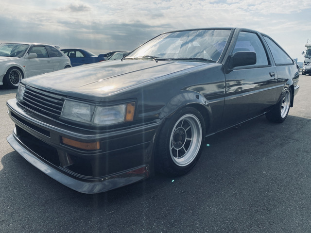 中古車 トヨタ カローラレビン 86 ハッチバック の中古車詳細 232 335km ブラウン 福岡県 230万円 中古車情報 中古車 検索なら 車選びドットコム 車選び Com