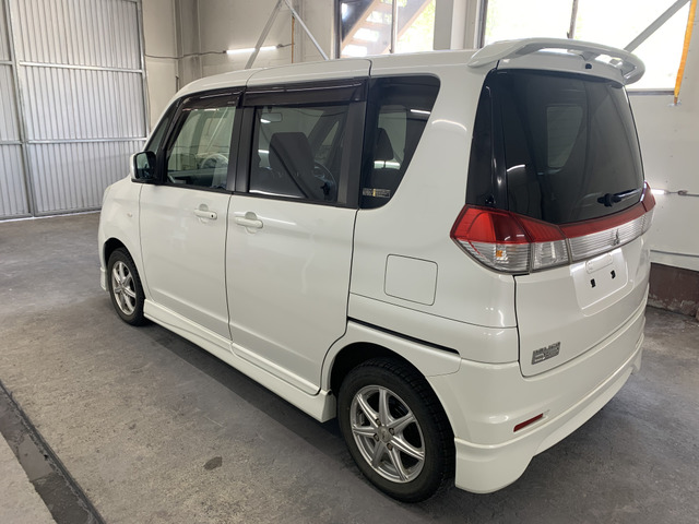 中古車 三菱 デリカD:2 1.2 X 4WD ☆夏冬タイヤ付き☆ナビ☆スターター