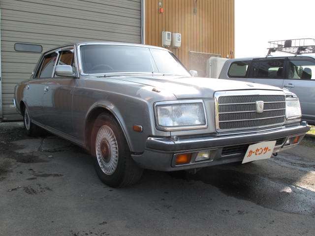 中古車 トヨタ センチュリー 4 0 Lタイプ ベース車両 の中古車詳細 75 000km 銀 北海道 58万円 中古車情報 中古車 検索なら 車選びドットコム 車選び Com