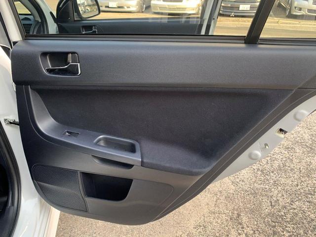 中古車 三菱 ギャランフォルティス ラリーアート 純正smart の中古車詳細 86 000km ホワイトパール 岡山県 110万円 中古 車情報 中古車検索なら 車選びドットコム 車選び Com