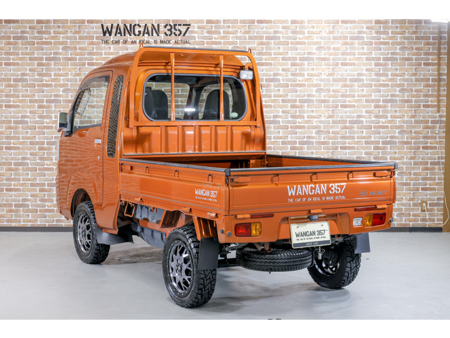 中古車 ダイハツ ハイゼットトラック ジャンボ 4wd リフトアップ 15インチ デフロック の中古車詳細 47 160km オレンジ 千葉県 135万円 中古車情報 中古車検索なら 車選びドットコム 車選び Com