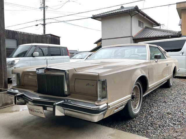 中古車 リンカーン マークv カルティエ仕様 ノーハイドロ車 の中古車詳細 113 000km ベージュ 三重県 230万円 中古車 情報 中古車検索なら 車選びドットコム 車選び Com