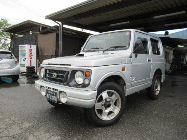 中古車 スズキ ジムニー Xl リミテッド 4wd Ja12w の中古車詳細 93 022km シルバー 埼玉県 73万円 中古車情報 中古車検索なら 車選びドットコム 車選び Com