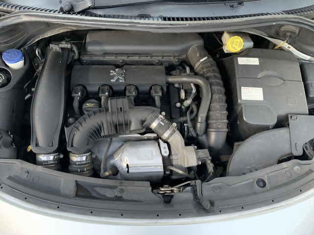 プジョー 207CC GT 5速MT ターボ 電動オープン の中古車詳細 (98,800km