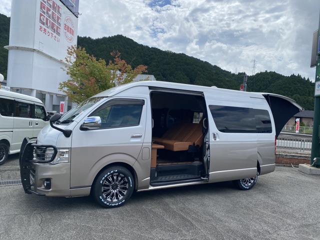 中古車 トヨタ ハイエース 2 7 グランドキャビン キャンピング登録定員5名 の中古車詳細 70 000km 真珠ii 兵庫県 3万円 中古車情報 中古車検索なら 車選びドットコム 車選び Com