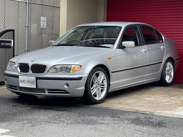 中古車 Bmw 330i 330i 後期モデル 3lストレート6 の中古車詳細 30 261km チタンシルバーm 東京都 万円 中古 車情報 中古車検索なら 車選びドットコム 車選び Com