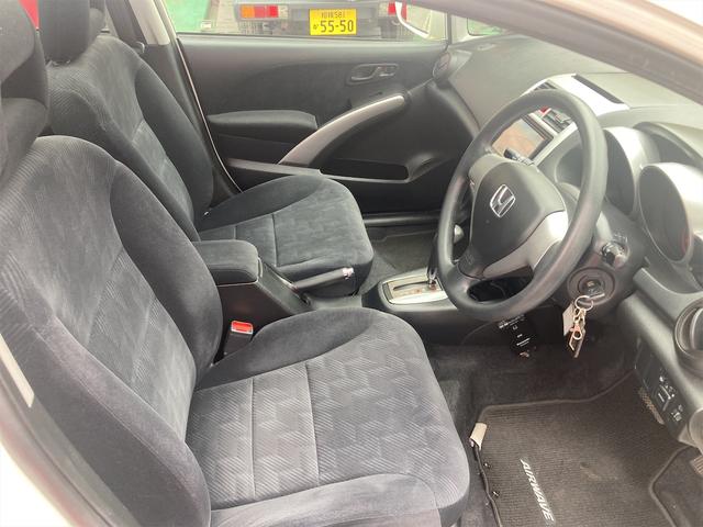 中古車 ホンダ エアウェイブ 1 5 M Sパッケージ Etc ナビ Tv サンルーフ Cvt の中古車詳細 69 000km プレミアムホワイトパール 神奈川県 29万円 中古車情報 中古車検索なら 車選びドットコム 車選び Com