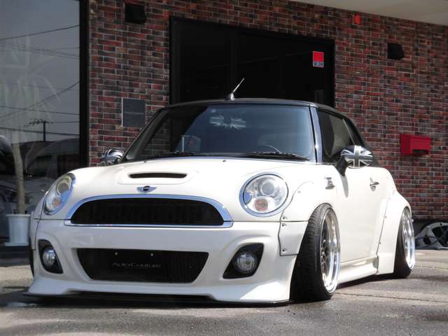 中古車 Bmw Mini ミニ クーパー S コンバーチブル Lbワークス の中古車詳細 87 000km 白 北海道 198万円 中古車 情報 中古車検索なら 車選びドットコム 車選び Com