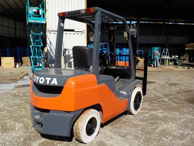 中古車 その他 トヨタLF エンジンフォークリフト アワーメータ―3333.6hr の中古車詳細 (オレンジ, 千葉県, 200万円) | 中古車 情報・中古車検索なら【車選びドットコム(車選び.com)】 中古車 その他 トヨタLF エンジンフォークリフト アワーメータ―3333.6hr の中古車詳細 (オレンジ, 千葉県, 200万円) | 中古車 情報・中古車検索なら【車選びドットコム(車選び.com)】