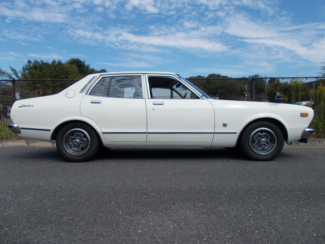 セール！即落処分！ニッサン ブルーバード 810 セダン バン サイドバイザー 旧車 日産 ダットサン デッドストック 当時物 希少 1600 1800 日産 ブルーバードの中古車｜中古車EX