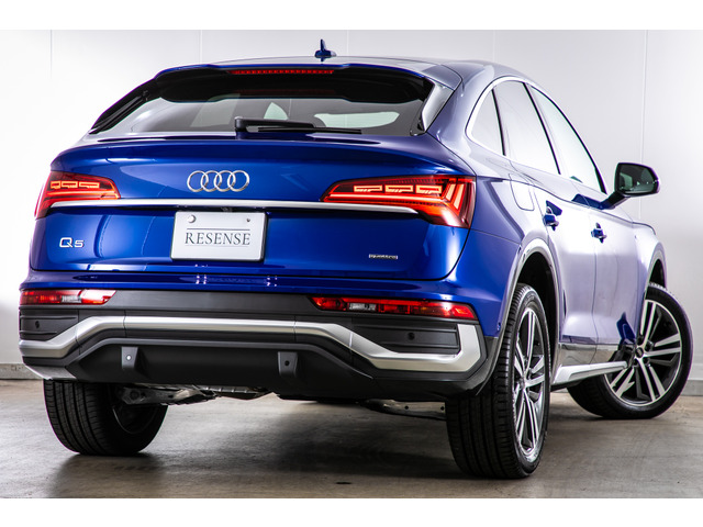 中古車 アウディ Q5スポーツバック 1st エディション ディーゼル 4wd 登録済未使用車 ウルトラブルーメタリック の中古車詳細 50km ブルー 大分県 748万円 中古車情報 中古車検索なら 車選びドットコム 車選び Com