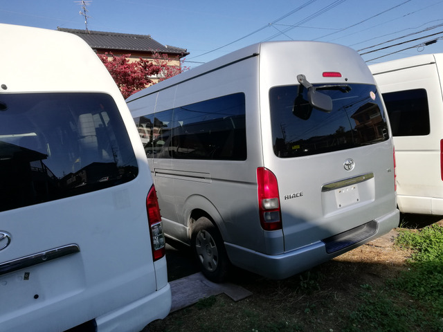 トヨタ ハイエースコミューター 2.5 GL ディーゼル 4WD の中古車