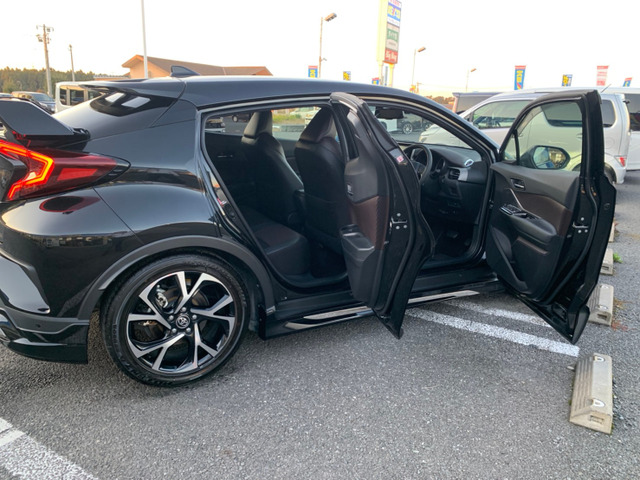中古車 トヨタ C-HR 1.2 G-T ESPELIRサス シーケンシャル の中古車詳細 
