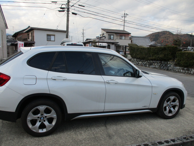 中古車 BMW X1 車検 令和6年1月まで の中古車詳細 (80,500km, パール