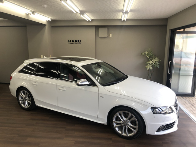 中古車 アウディ S4アバント 3 0 4wd 左ハンドル パノラマサンルーフ の中古車詳細 49 000km アイビスホワイト 埼玉県 235万円 中古車情報 中古車検索なら 車選びドットコム 車選び Com