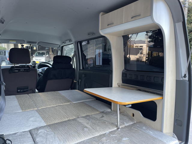 中古車 三菱 タウンボックス Rx ハイルーフ 軽キャンピング 車中泊仕様 の中古車詳細 136 660km ホワイト 愛知県 32万円 中古車情報 中古車検索なら 車選びドットコム 車選び Com