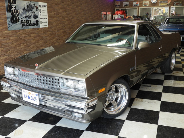 中古車 シボレー エルカミーノ 角目2灯モデル 社外ウッドステアリング の中古車詳細 ゴールド 愛知県 330万円 中古車情報 中古車 検索なら 車選びドットコム 車選び Com