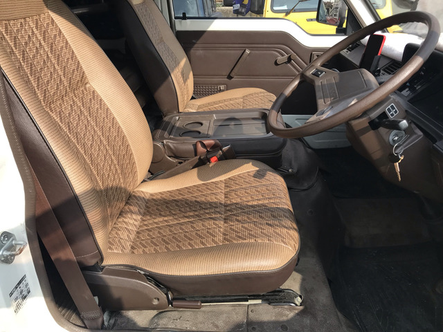 中古車 トヨタ ハイエースバン 2 0 Dx スーパーロング ハイルーフ キャンピングベース71旧車バニングベース の中古車詳細 64 000km ホワイト 兵庫県 240万円 中古車情報 中古車検索なら 車選びドットコム 車選び Com 中古車 トヨタ ハイエースバン 2 0 Dx スーパーロング ハイルーフ キャンピングベース71旧車バニングベース の中古車詳細 64 000km ホワイト 兵庫県 240万円 中古車情報 中古車検索なら 車選びドットコム 車選び Com