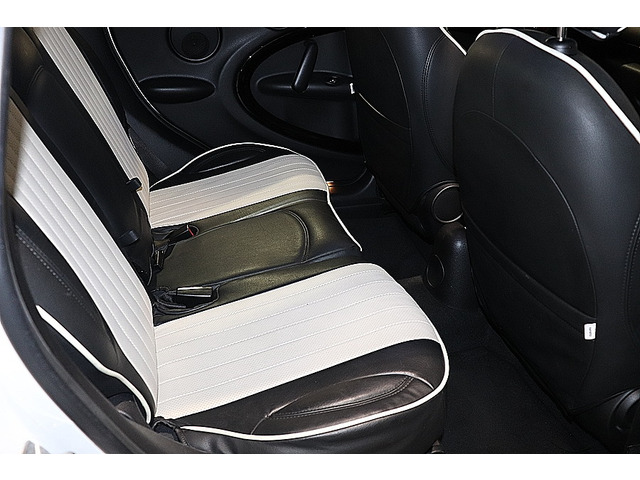 人気のBMW/miniクーパーWサンルーフ!レザーシート!車検R6年2月迄付即乗り!!ナビ＋バックカメラ!陸送無料格安売切＋即決有り!⇒早い者勝ち! BMW ミニクーパー白-黄色ツートンサンルーフ ツートン革シート 車検