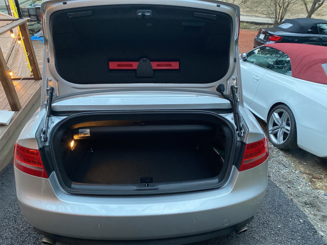 【中古】希少 Audi A5 カブリオレ ウインドディフレクター 専用ケース付 中古】希少 Audi A5 カブリオレ ウインドディフレクター 専用