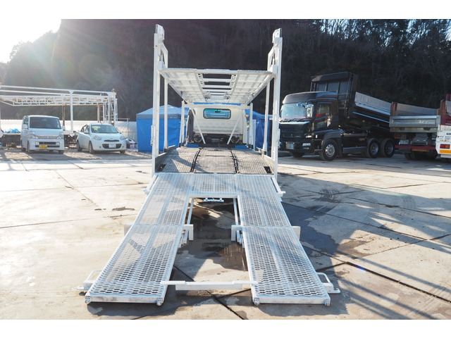 史上最も激安 中古車 いすゞ エルフ 3台積み キャリアカー ラジコン付き Spa Rumba Fr