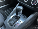 お客様ご自身で登録や車庫証明などの申請を行っていただくことで諸費用を大幅にカット。