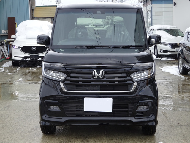 中古車 ホンダ N-BOXカスタム L スタイルプラス ブラック 4WD 特別仕様