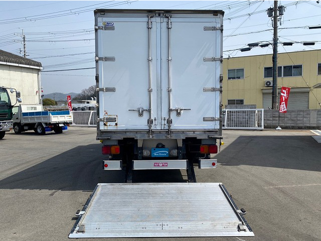 中古車 日野 レンジャー 冷蔵冷凍車 跳ね上げパワーゲート 後輪エアサス の中古車詳細 (594,240km, ホワイト, 兵庫県, 184.8万円) | 中古車情報・中古車検索なら【車選びドットコム(車選び.com)】 中古車 日野 レンジャー 冷蔵冷凍車 跳ね上げパワーゲート 後輪エアサス の中古車詳細 (594,240km, ホワイト, 兵庫県, 184.8万円) | 中古車情報・中古車検索なら【車選びドットコム(車選び.com)】