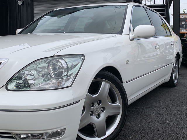 中古車 トヨタ セルシオ 4 3 Er仕様 最終型 Hks車高調 黒革エアシート の中古車詳細 93 000km ホワイトパールクリスタルシャイン 神奈川県 117万円 中古車情報 中古車検索なら 車選びドットコム 車選び Com