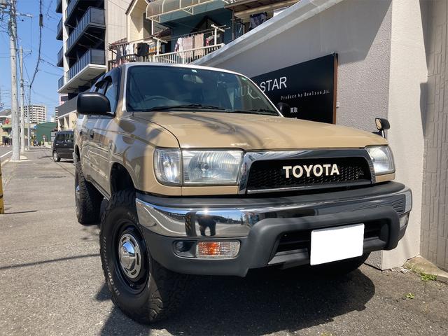 中古車 トヨタ ハイラックスサーフ 2 7 Ssr G 4wd リフトアップ ナロー仕様 クラシックグリル の中古車詳細 130 000km サンドベージュツートン 岐阜県 176万円 中古車情報 中古車検索なら 車選びドットコム 車選び Com