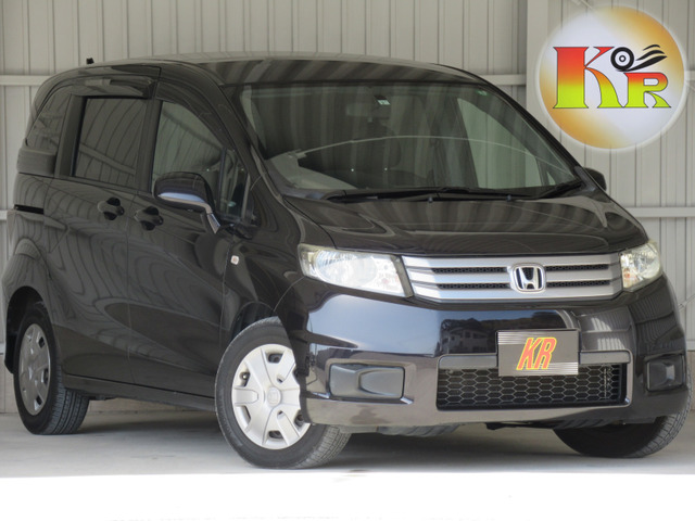 中古車 ホンダ フリードスパイク 1 5 G ジャストセレクション 180 でも寝れます ボディコーティング の中古車詳細 98 500km ブラック 大阪府 31 3万円 中古車情報 中古車検索なら 車選びドットコム 車選び Com