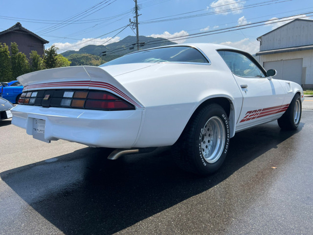 中古車 シボレー カマロ Z28 の中古車詳細 27 260km ホワイト 福岡県 530万円 中古車情報 中古車検索なら 車 選びドットコム 車選び Com