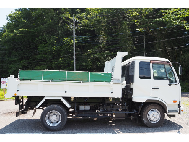 53 Off 中古車 Udトラックス コンドル 外装仕上げ済み ベット付 4tダンプ Spa Rumba Fr