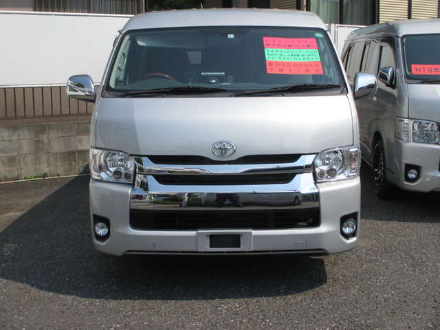 中古車 トヨタ ハイエース 2 7 Dx ロング ミドルルーフ キャンピング車 フラットシート ベッド の中古車詳細 51 900km シルバー 東京都 1万円 中古車情報 中古車検索なら 車選びドットコム 車選び Com