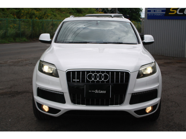 中古車 アウディ Q7 3.0 TFSI クワトロ Sラインパッケージ 4WD の中古