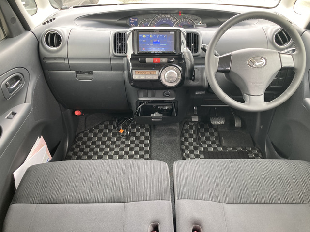ダイハツ タントカスタム X Bluetooth ナビ/TV ETC の中古車詳細
